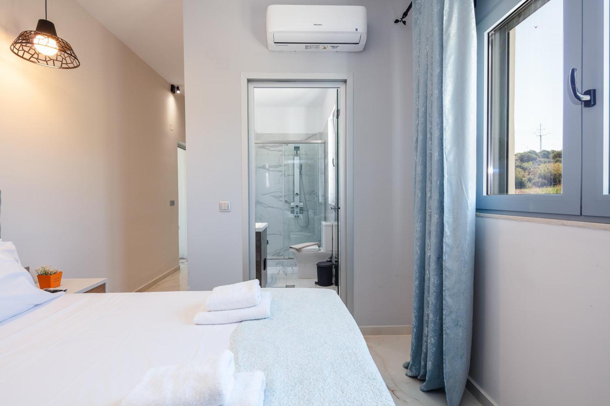 Hotel Iosifina, 80 Metres From Episkopi Beach! Dhramia Ruang foto