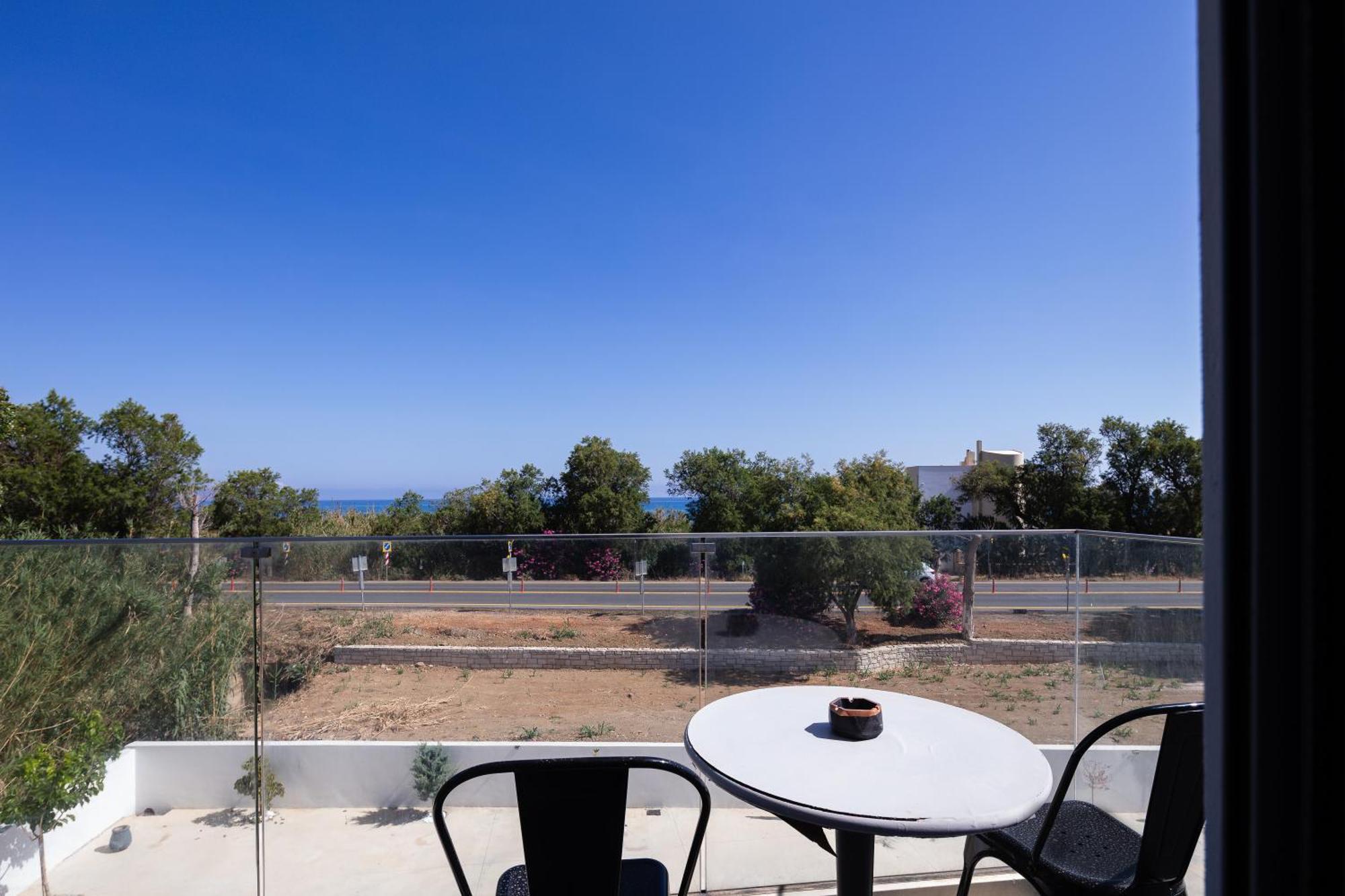 Hotel Iosifina, 80 Metres From Episkopi Beach! Dhramia Bagian luar foto