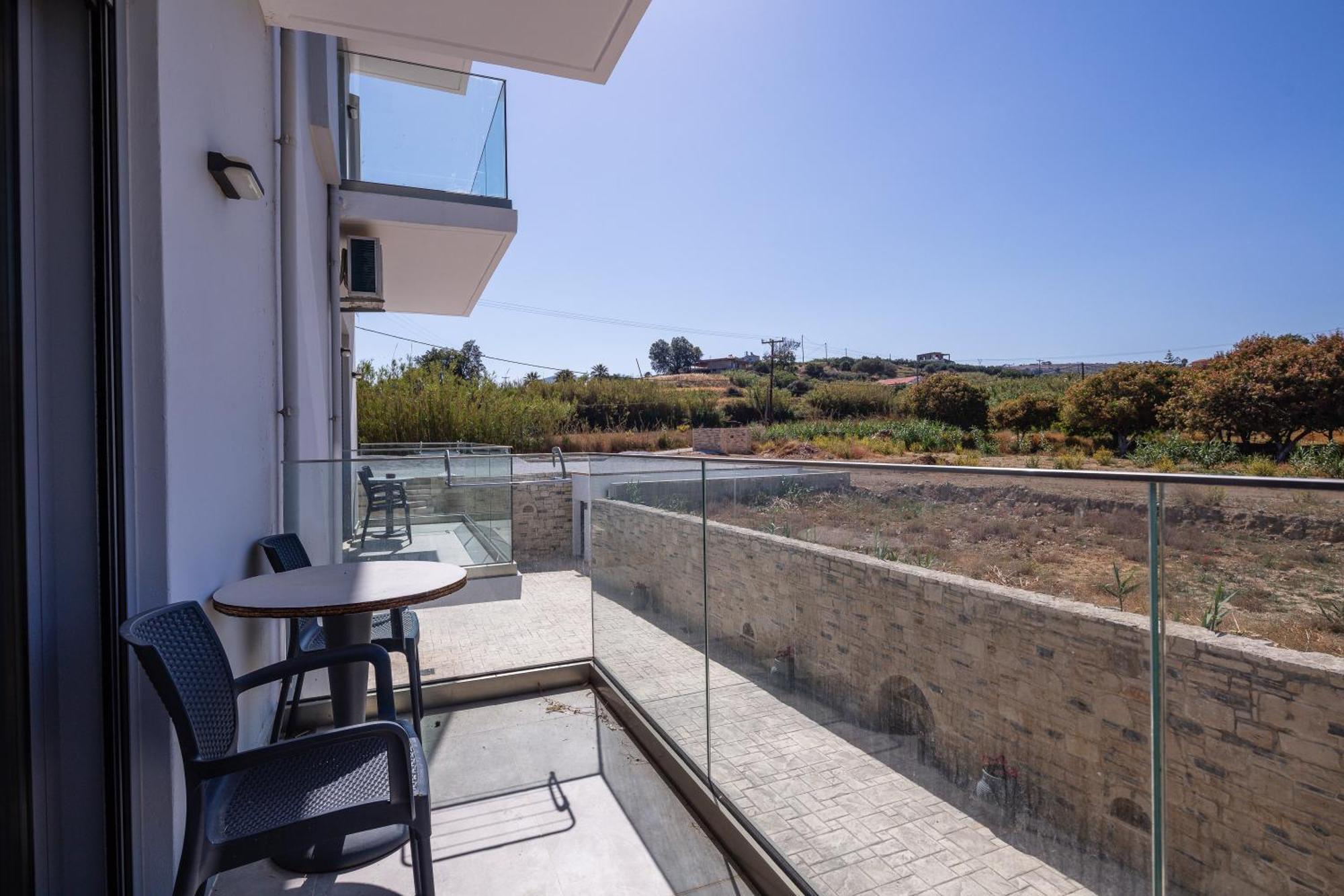 Hotel Iosifina, 80 Metres From Episkopi Beach! Dhramia Ruang foto